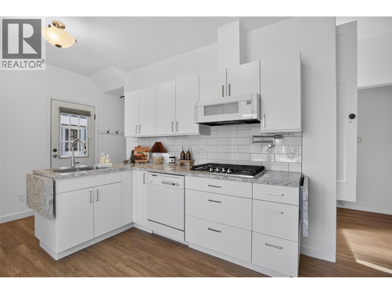 524 SECOND Street - 38