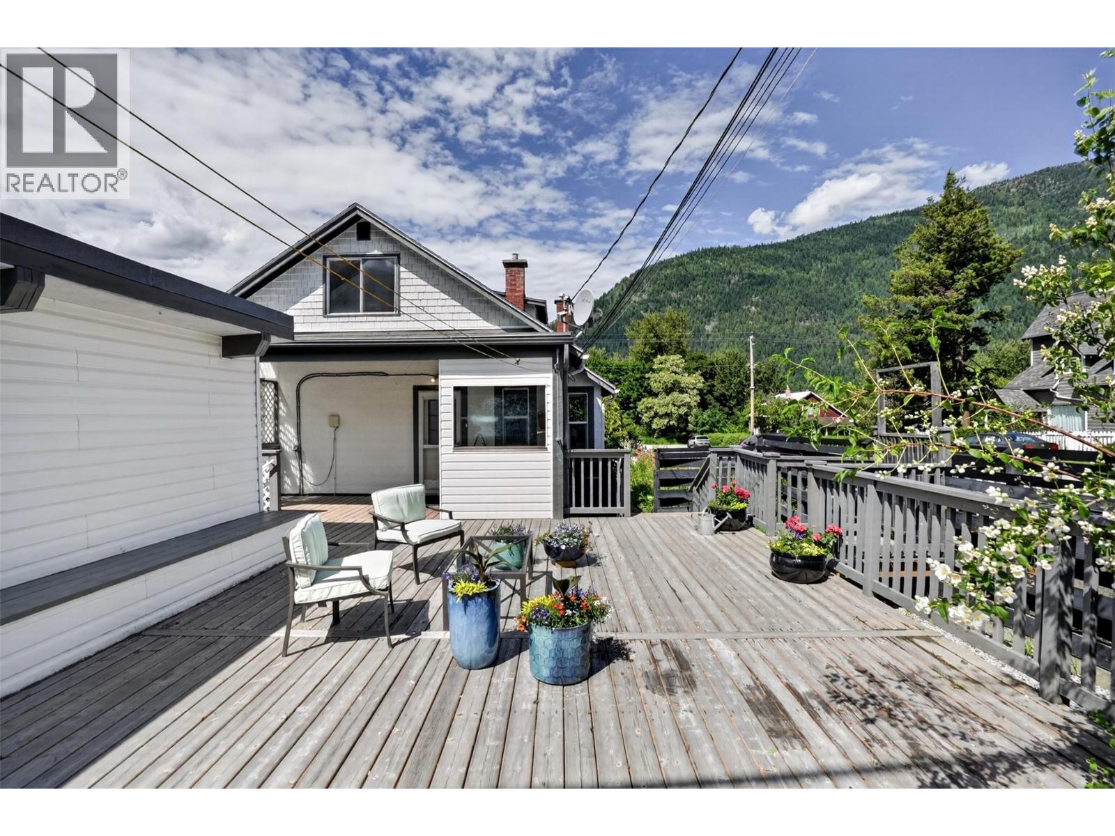 524 SECOND Street - 8