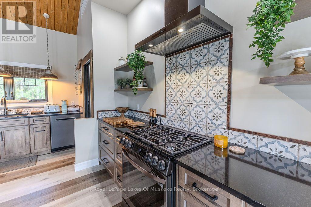 679 BOULDER ROAD - 13