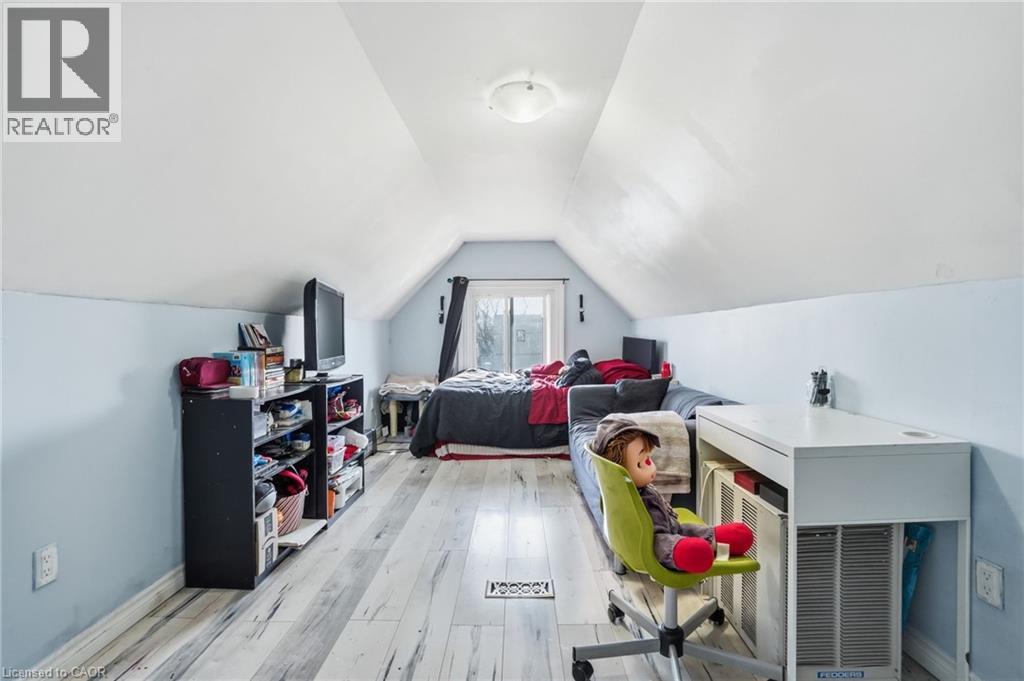 75 NIAGARA Street - Image 35