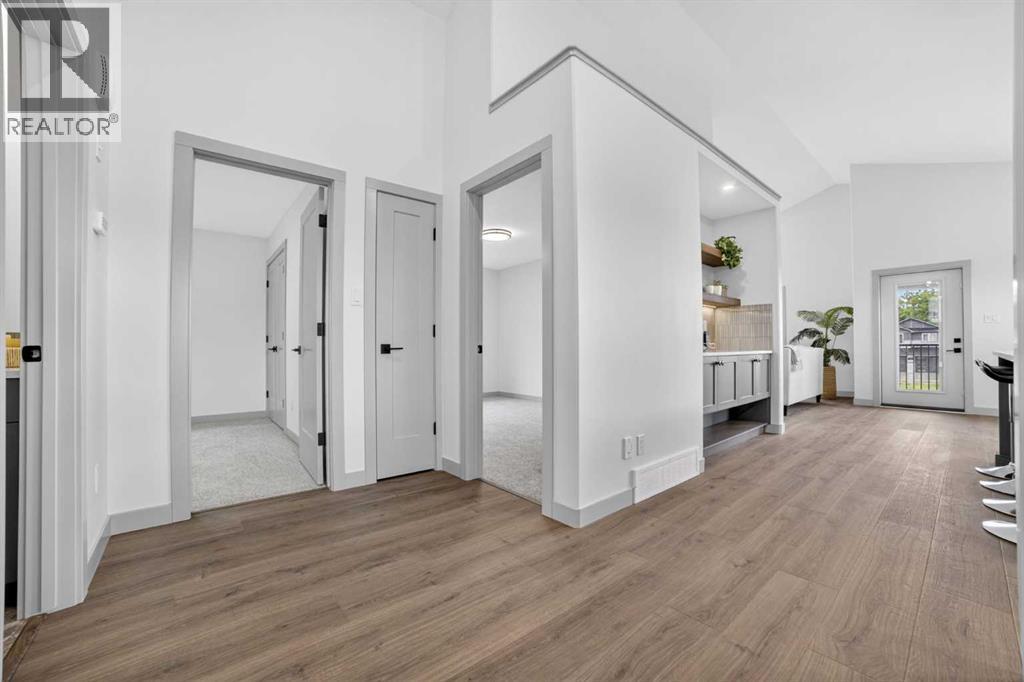 680 Sixmile Crescent S - 15