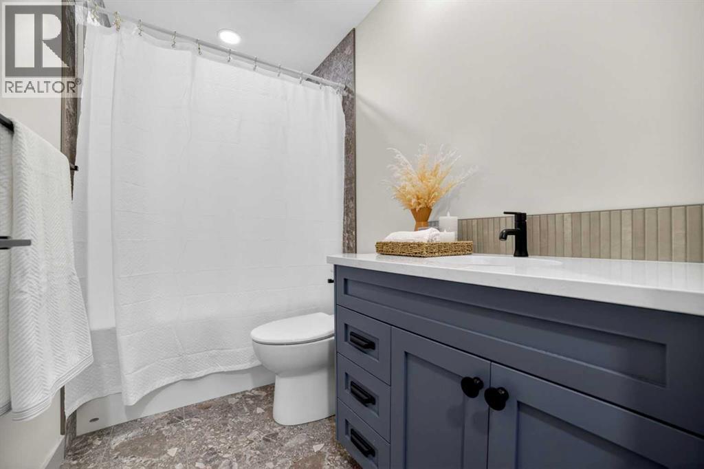 680 Sixmile Crescent S - 40