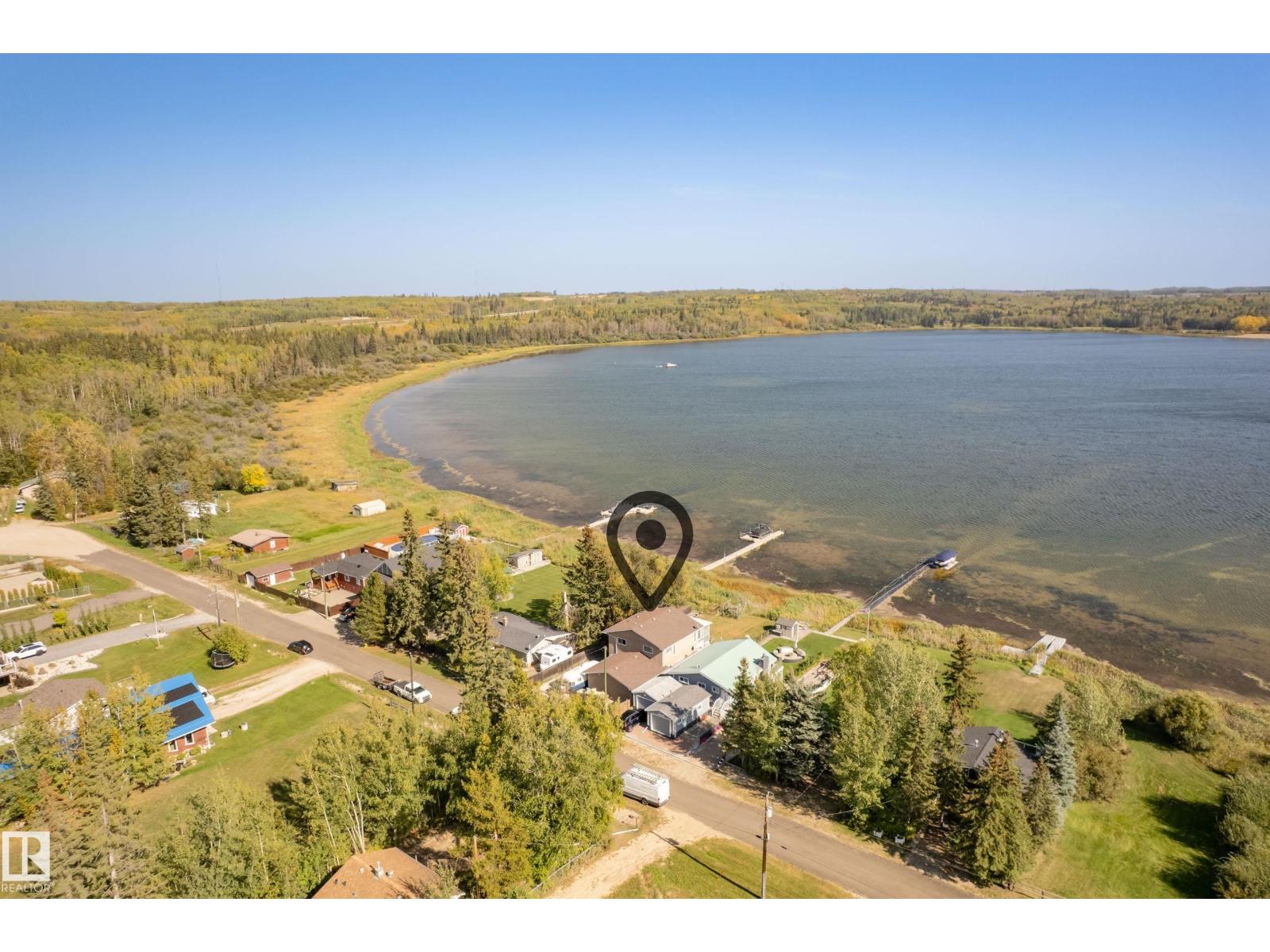 104 BAYVIEW DR - 50