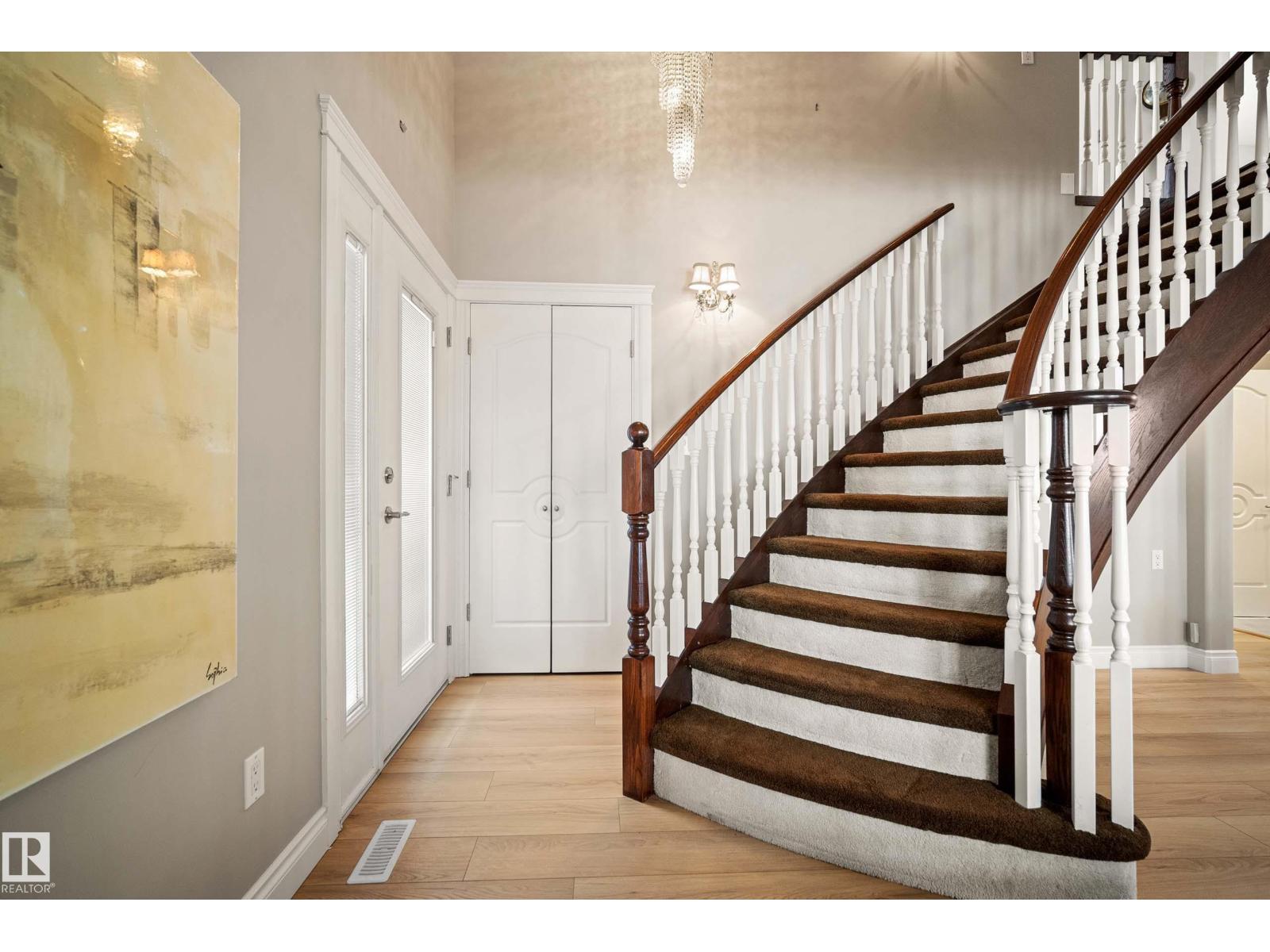 104 BAYVIEW DR - 26