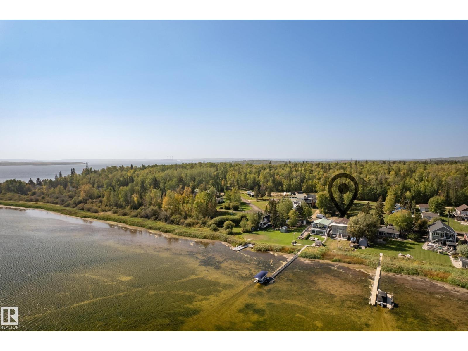 104 BAYVIEW DR - 51