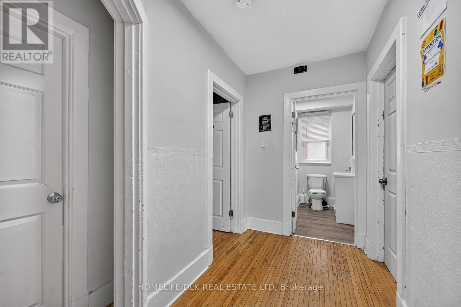 561 JOHNSON STREET - 16