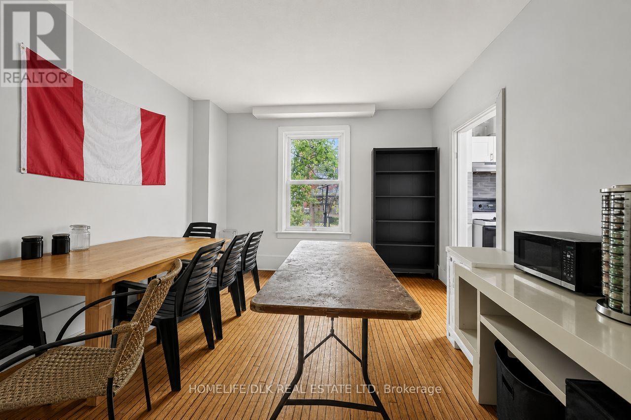 561 JOHNSON STREET - 9