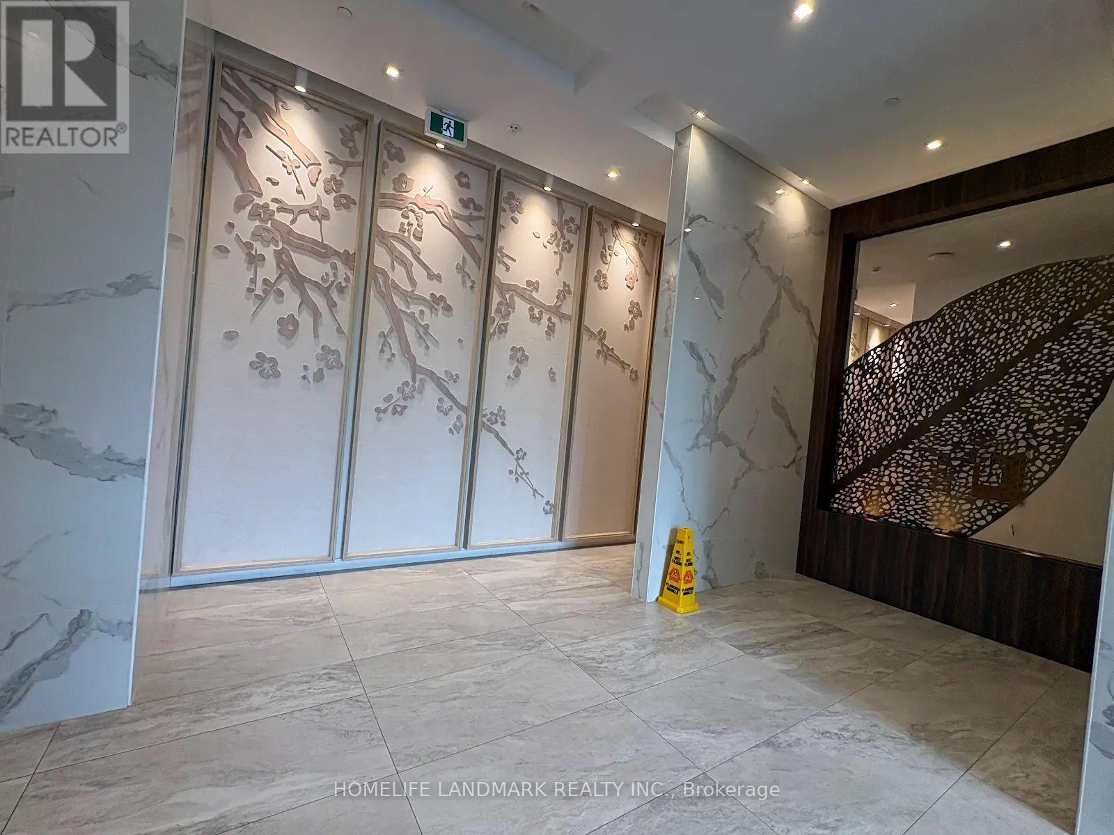 #922 1028 MCNICOLL AVENUE - 22