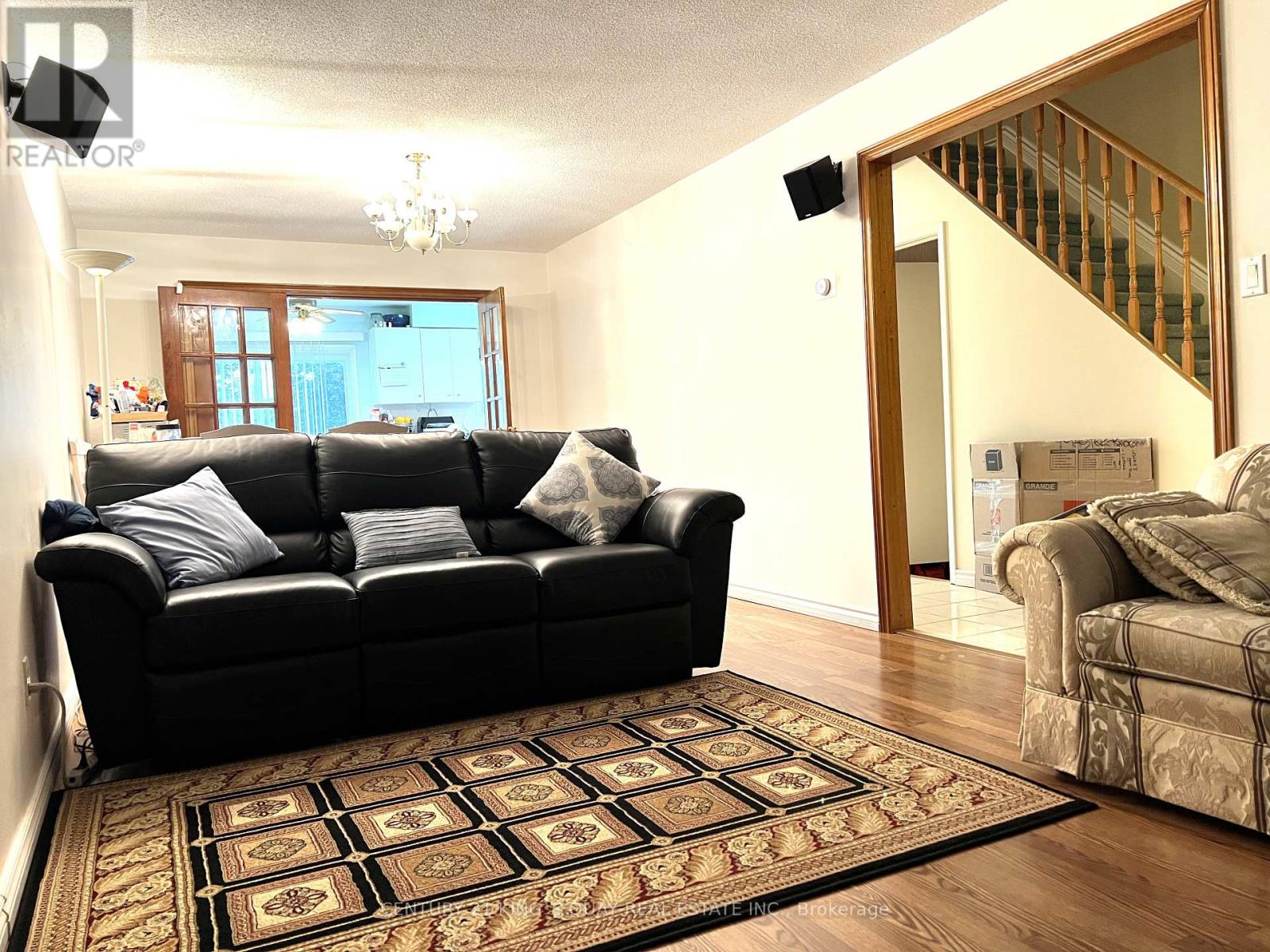 113 STIRLING CRESCENT - 8