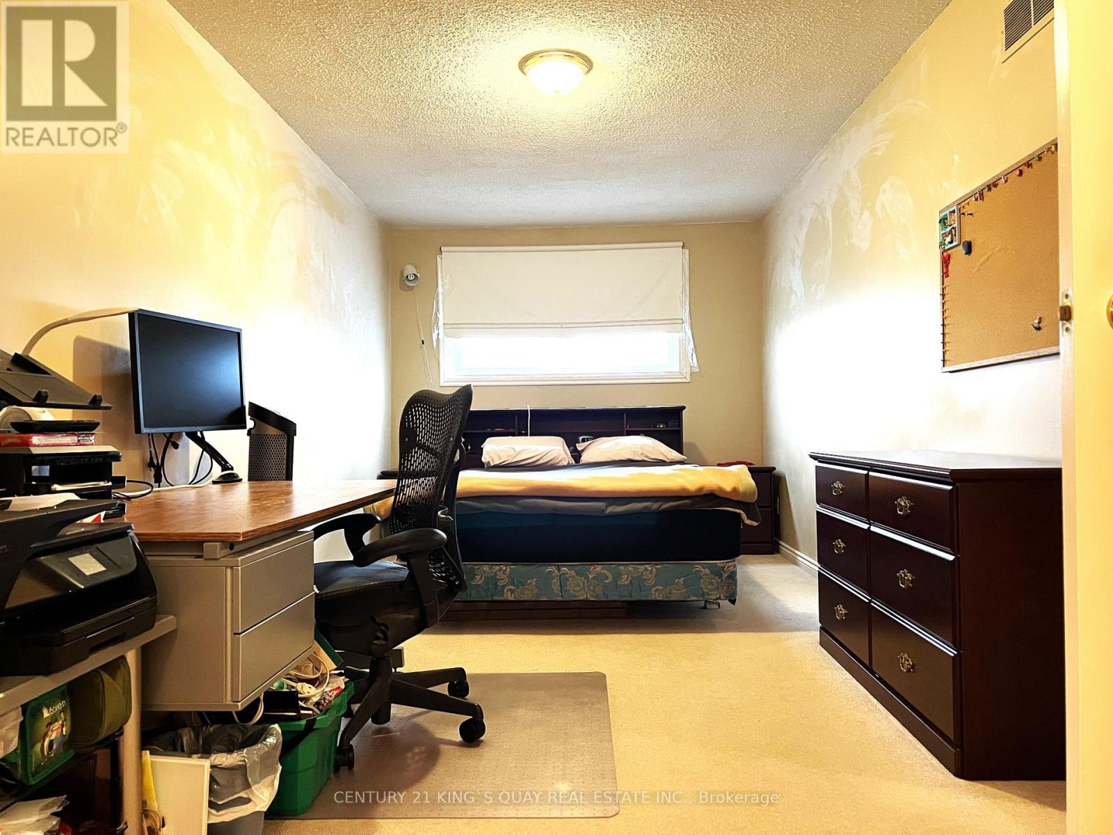 113 STIRLING CRESCENT - 24