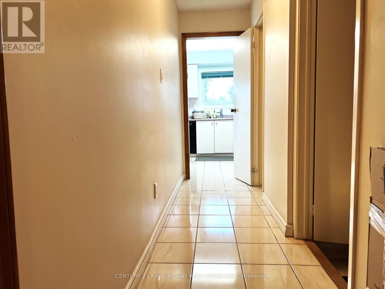 113 STIRLING CRESCENT - 4