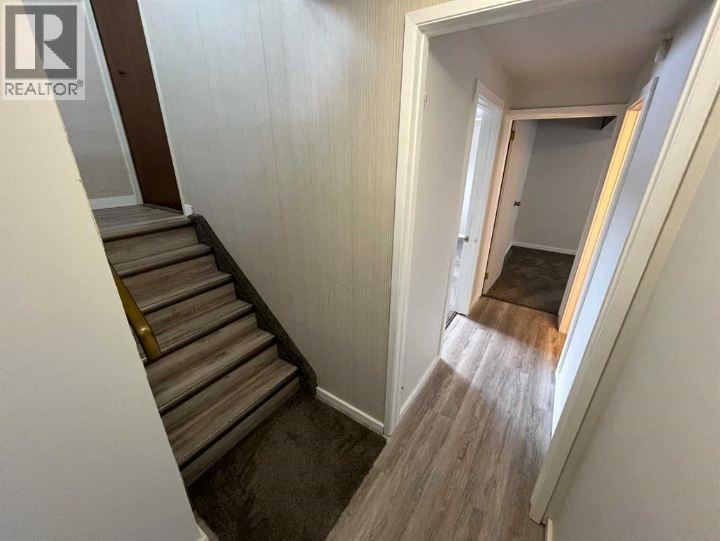 28 Rossdale Street SE — photo 16