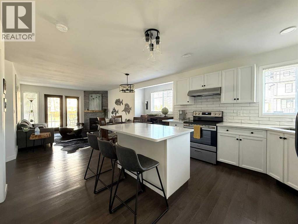 #306 5220 50A Avenue - 8