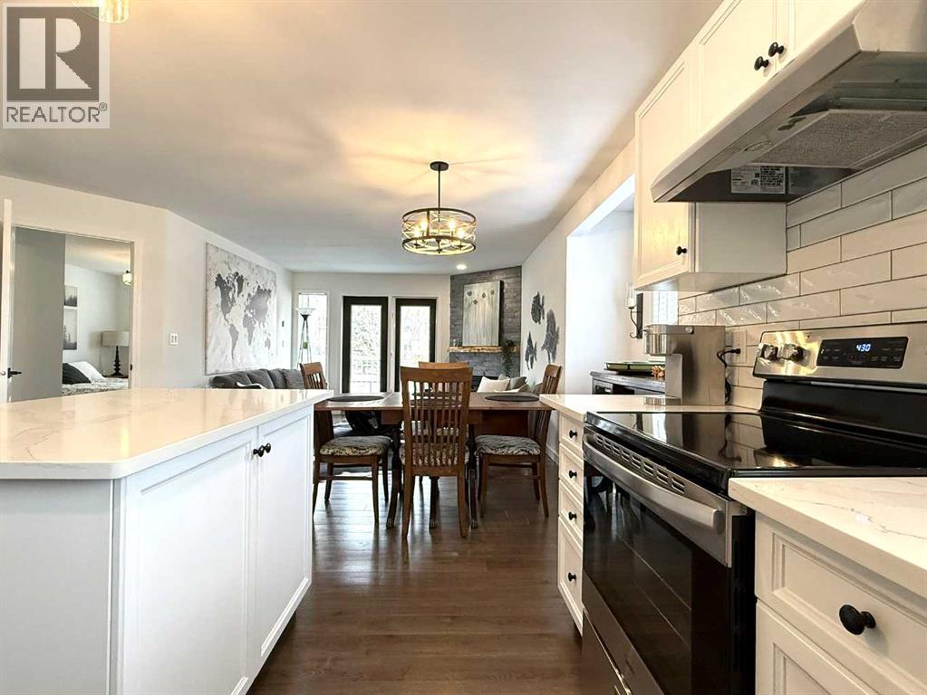 #306 5220 50A Avenue - 25