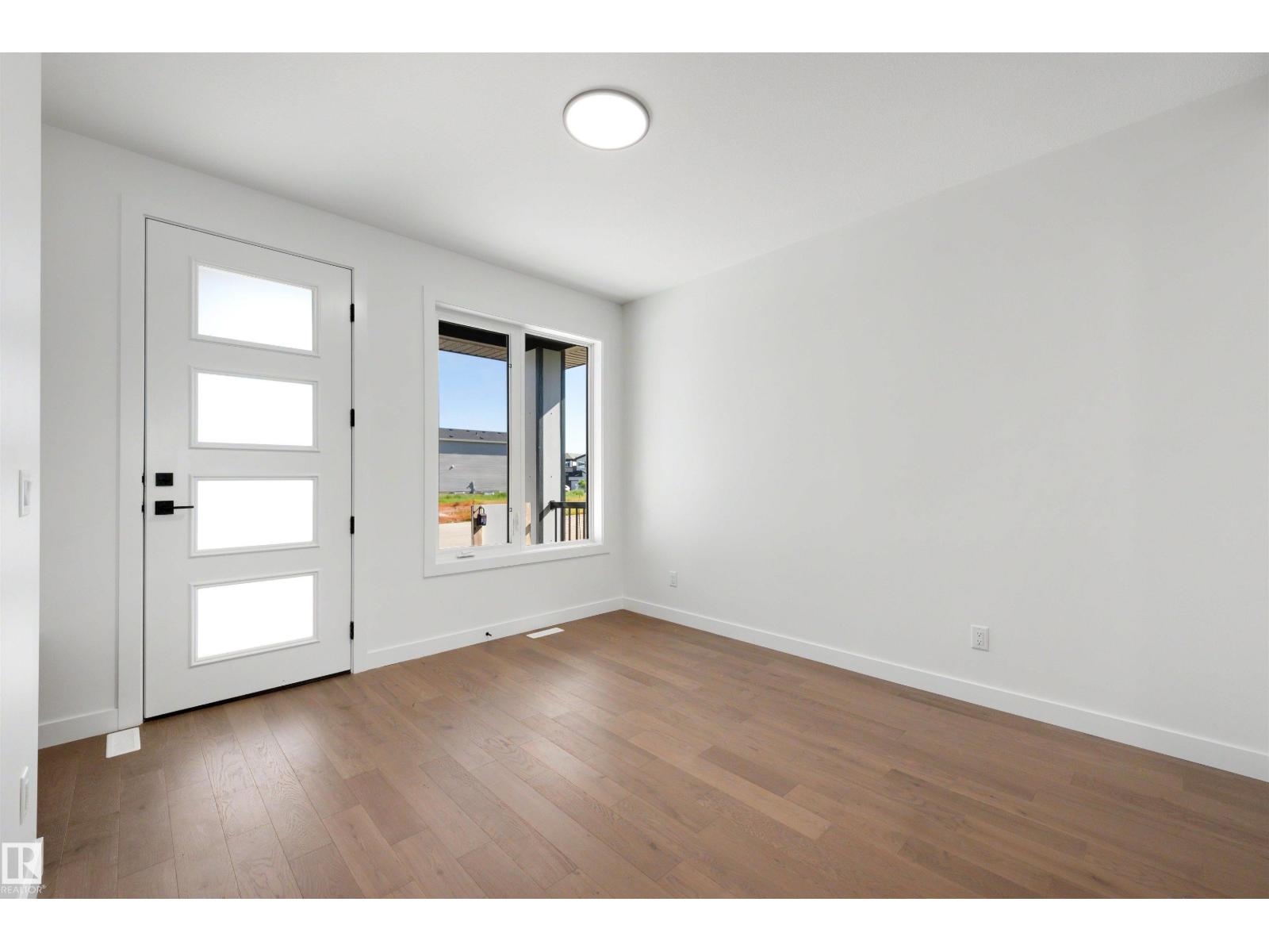 39 ELSINORE PL NW - 2