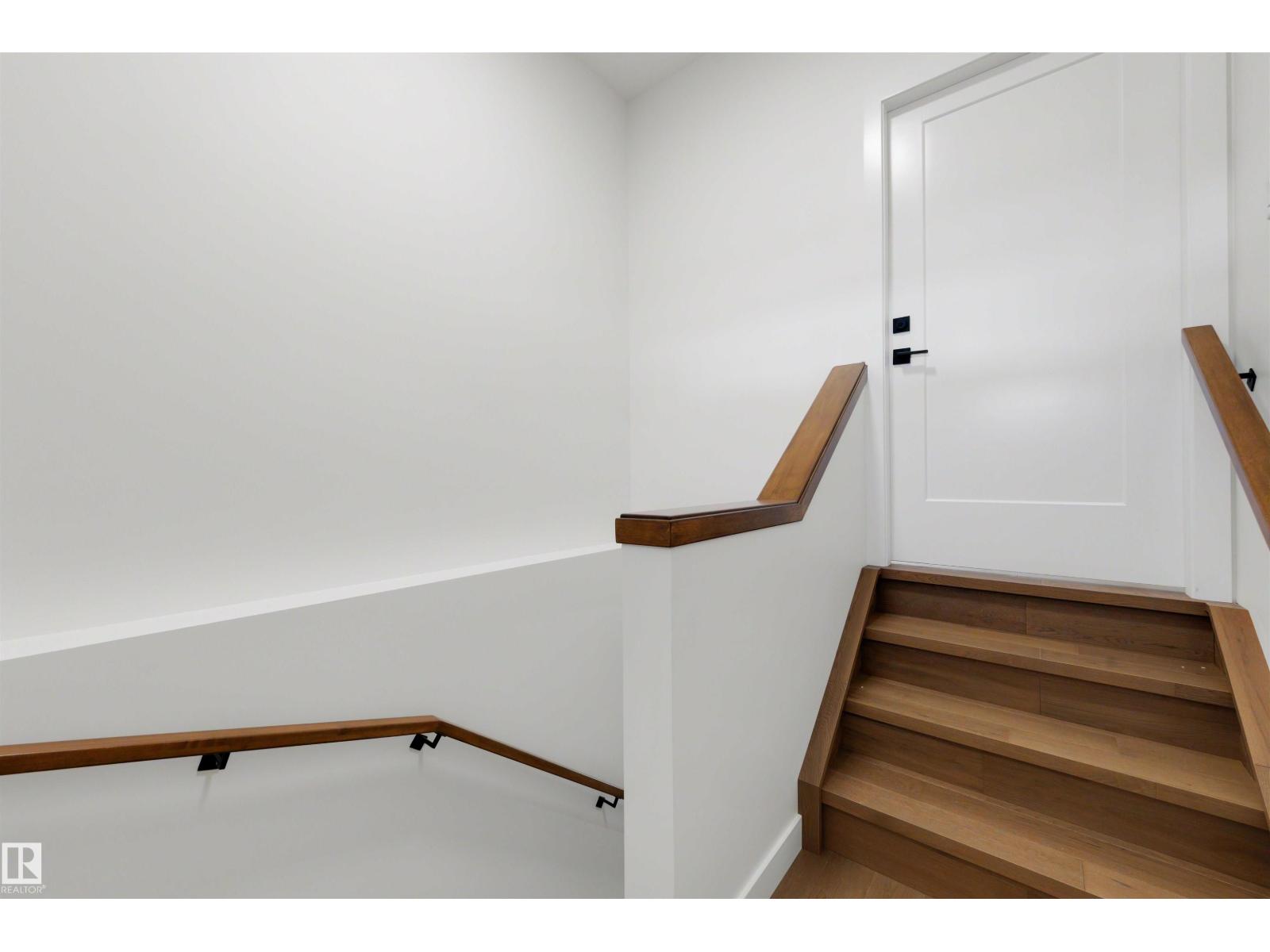39 ELSINORE PL NW - 20
