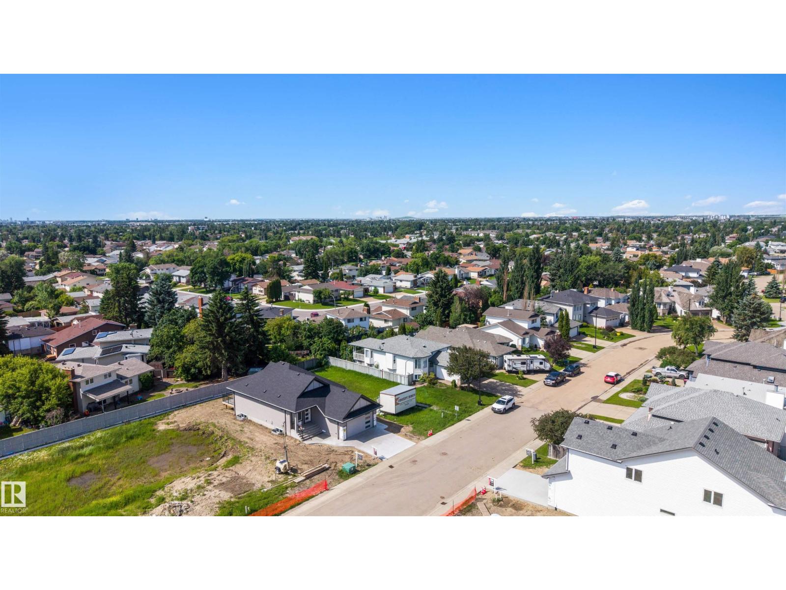 39 ELSINORE PL NW - 36
