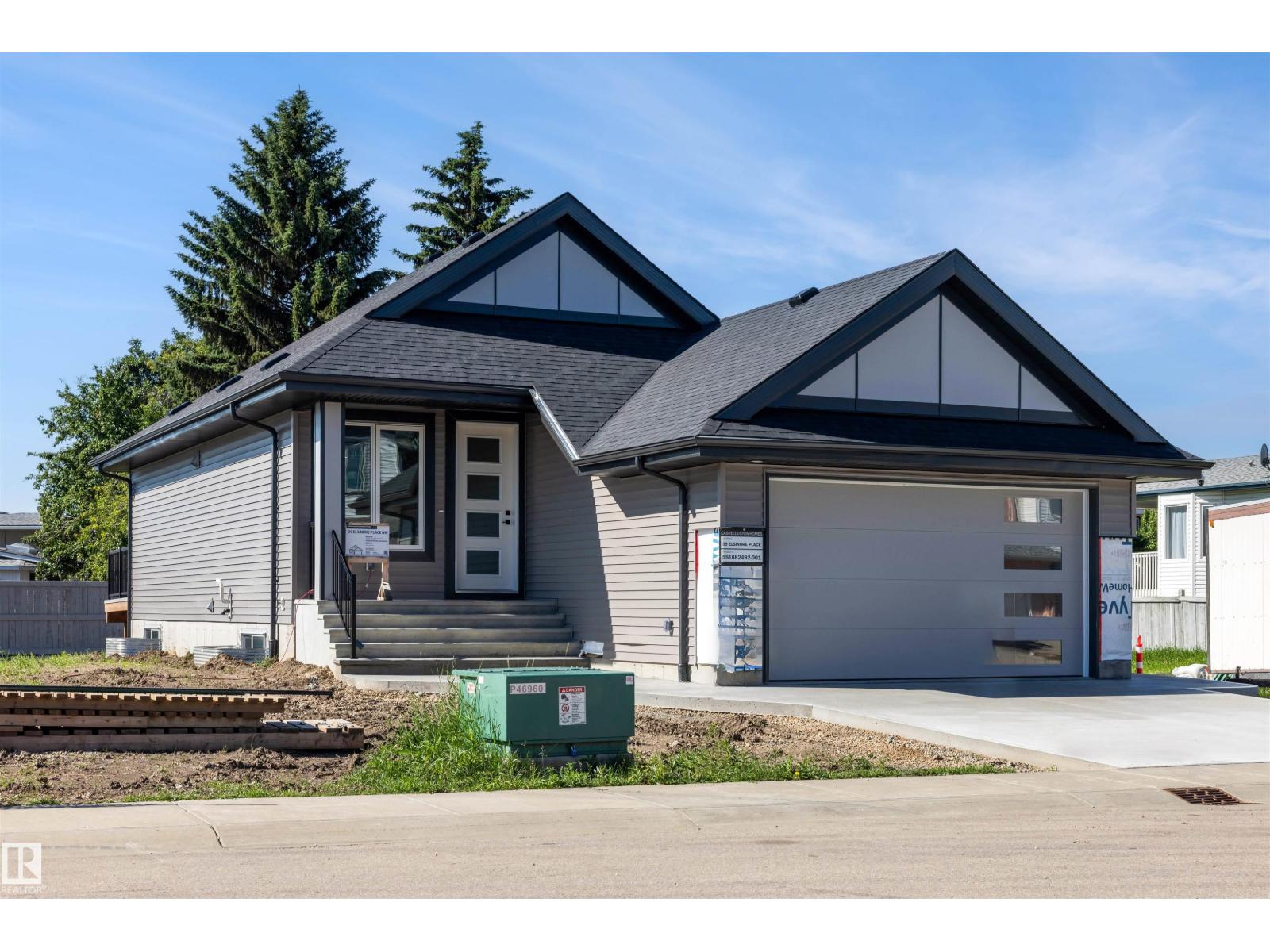 39 ELSINORE PL NW - 31