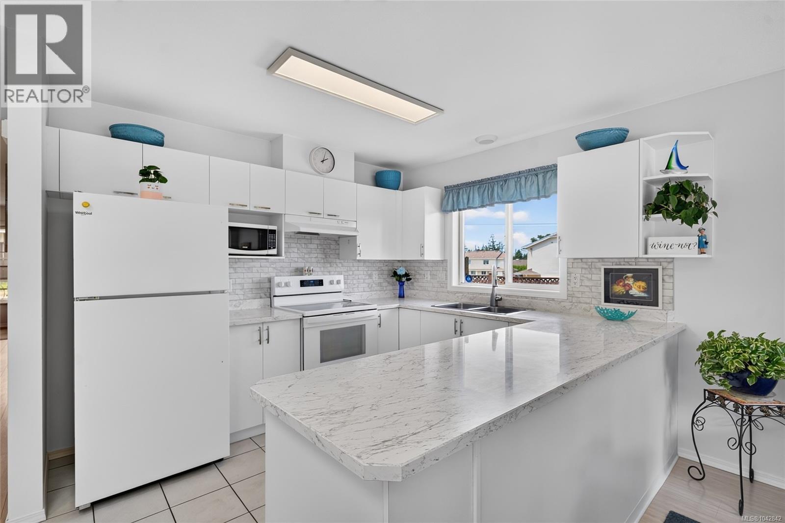 #24 454 MORISON Ave - 15