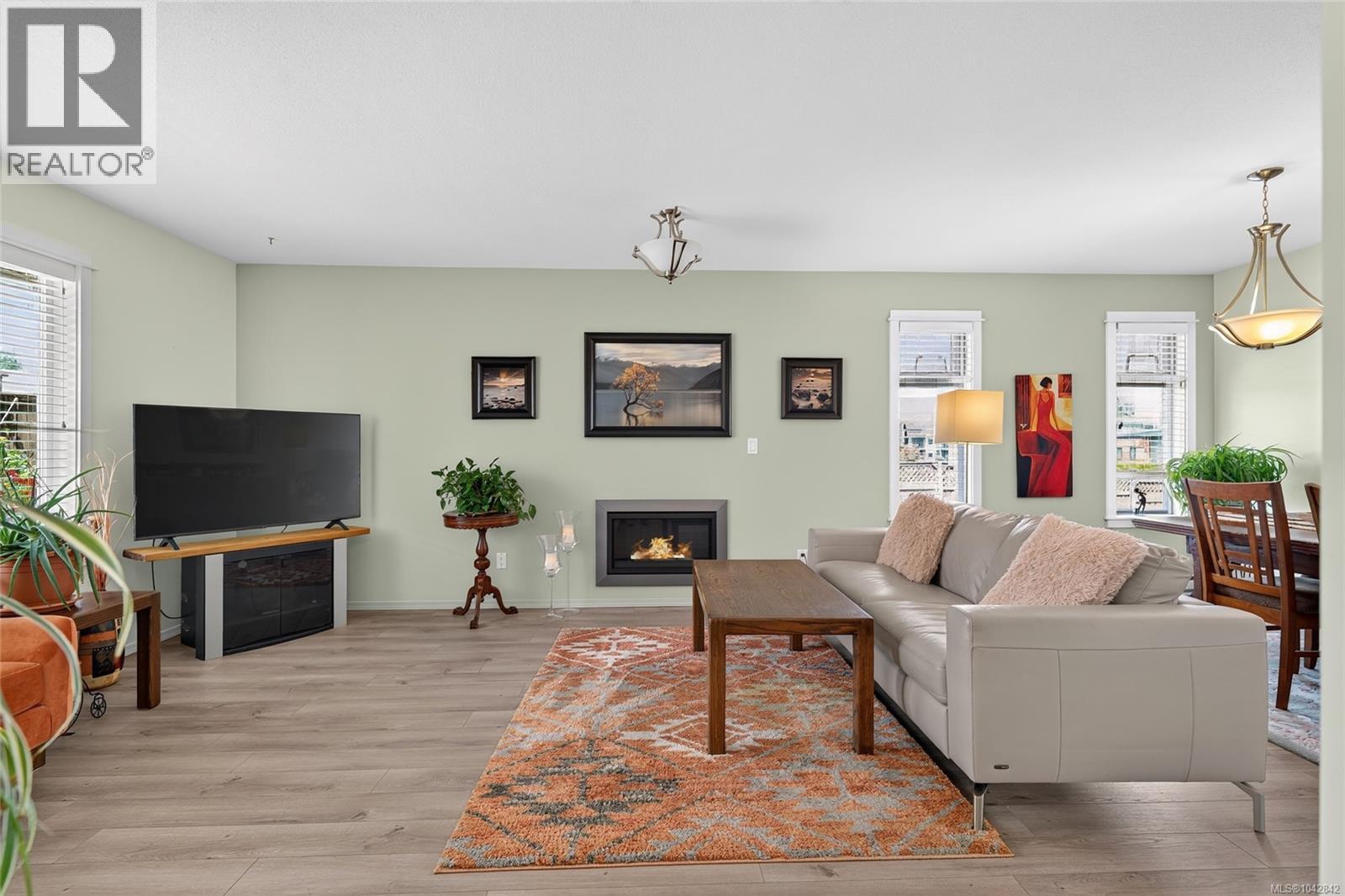 #24 454 MORISON Ave - 7