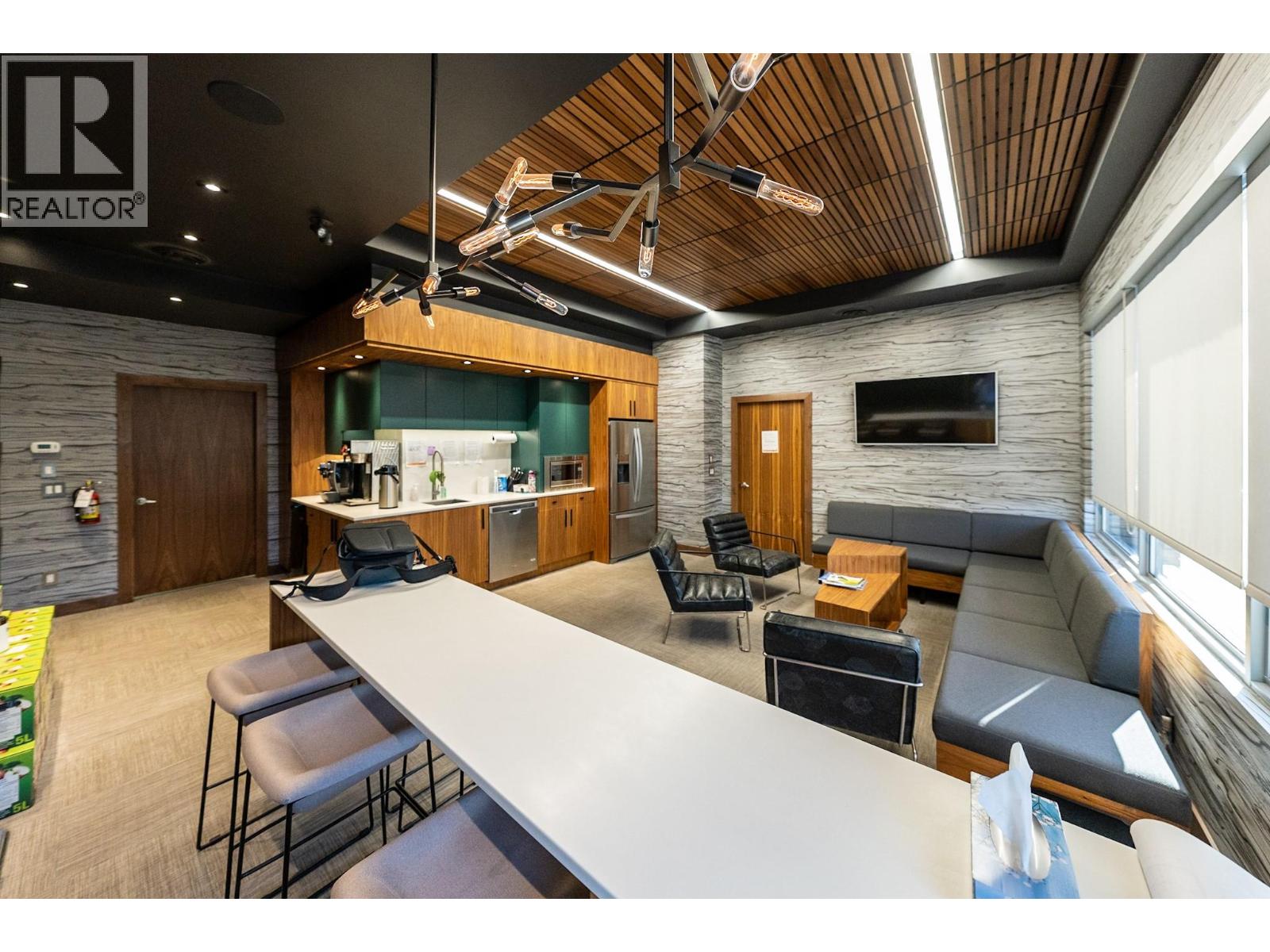  1583 Ellis Street, Kelowna