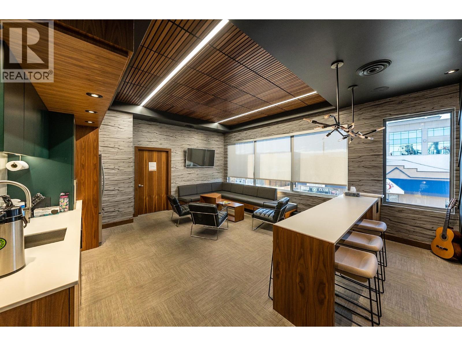  1583 Ellis Street, Kelowna