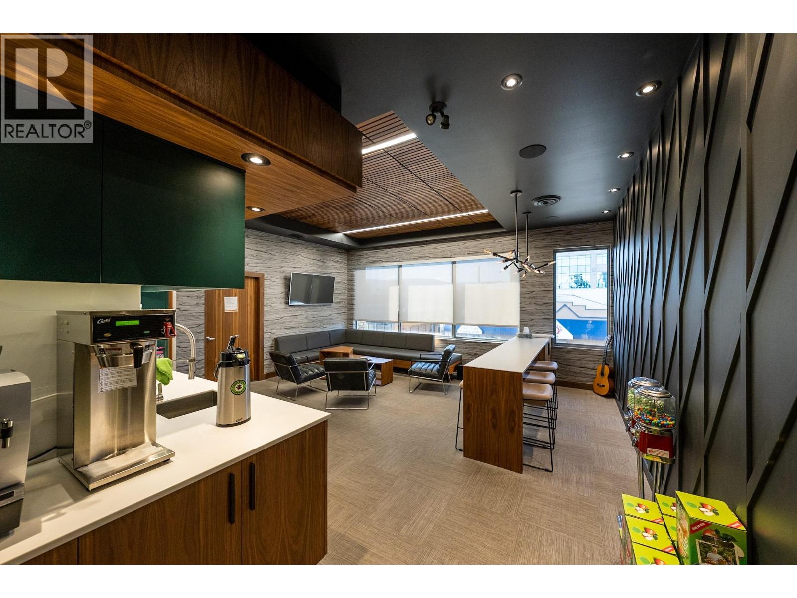  1583 Ellis Street, Kelowna