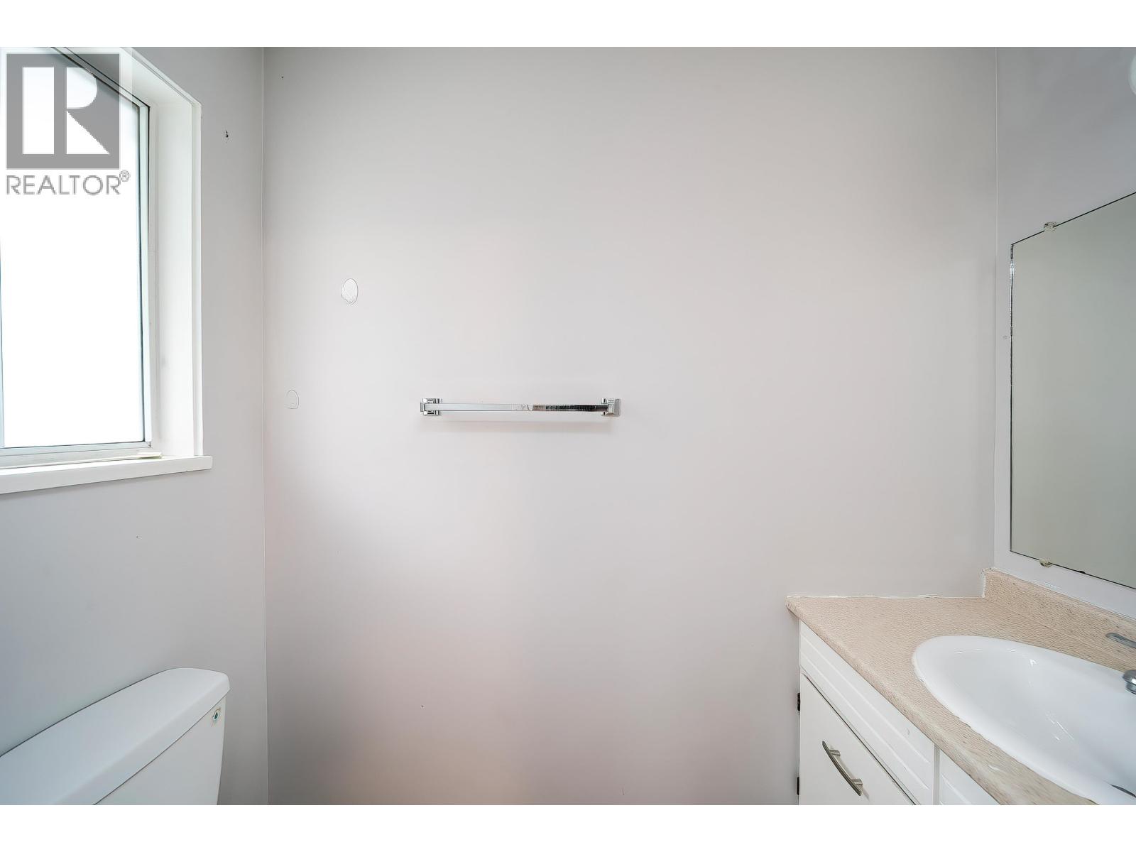 5 Bed, 3 Bath House for Sale in Delta – 4933 44 AVENUE, Delta – MLS# R3144641 - Image 25