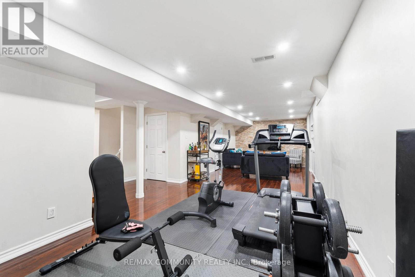 5673 PEGASUS STREET - 37