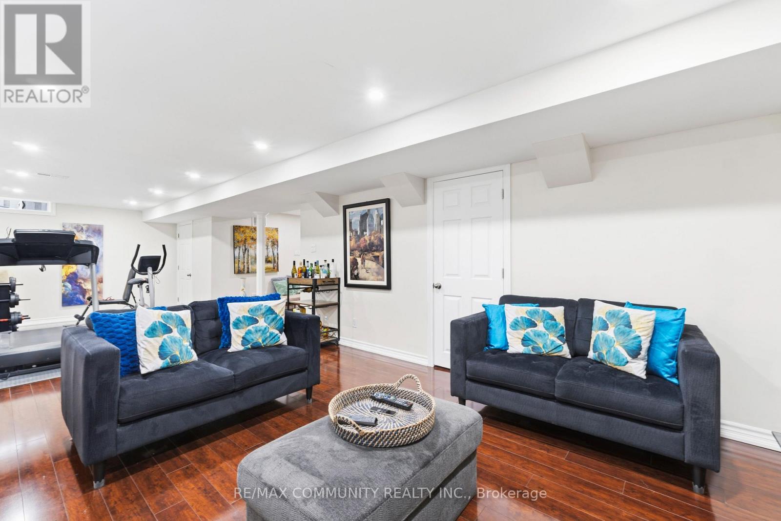 5673 PEGASUS STREET - 38