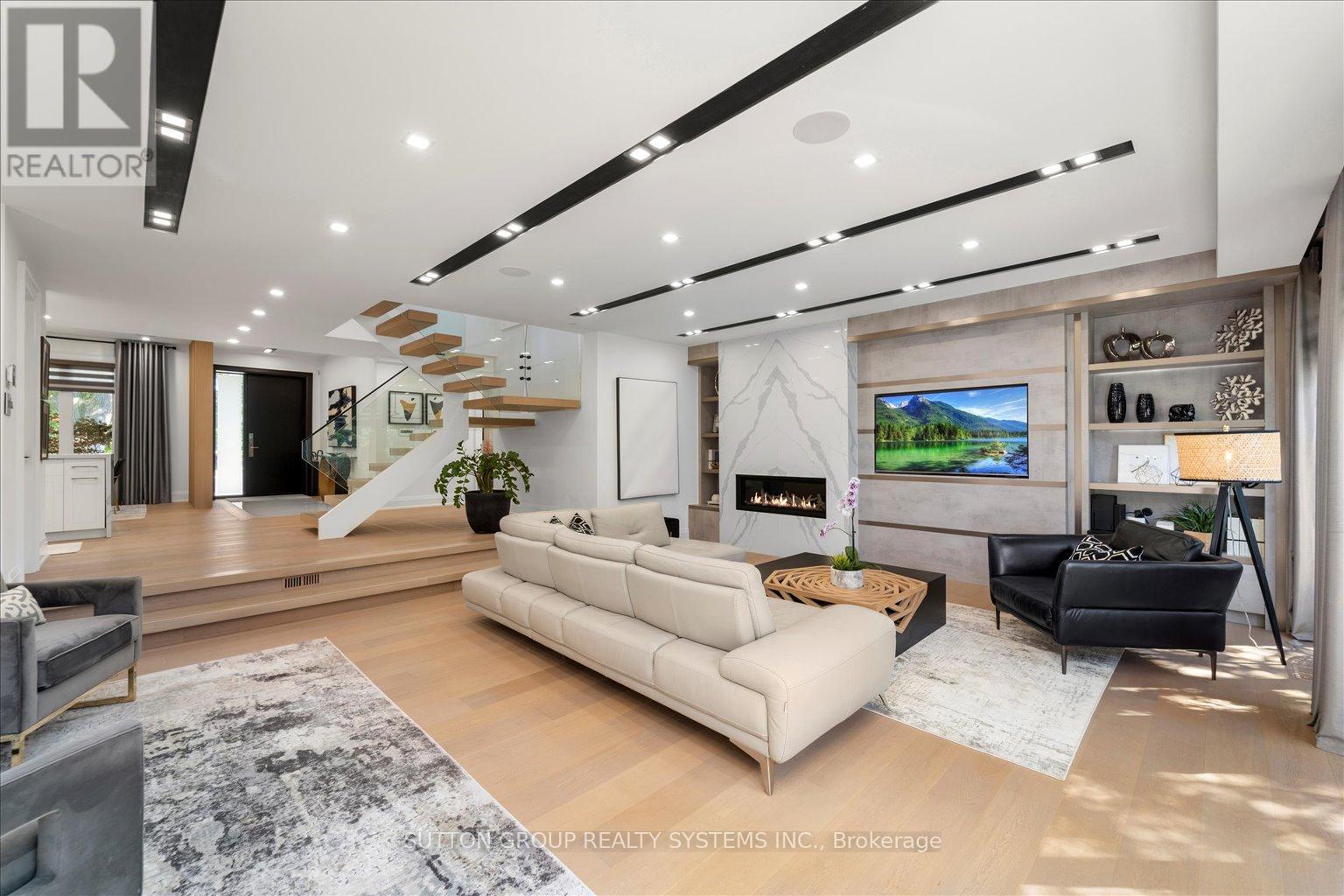 146 MARTIN GROVE ROAD - 1