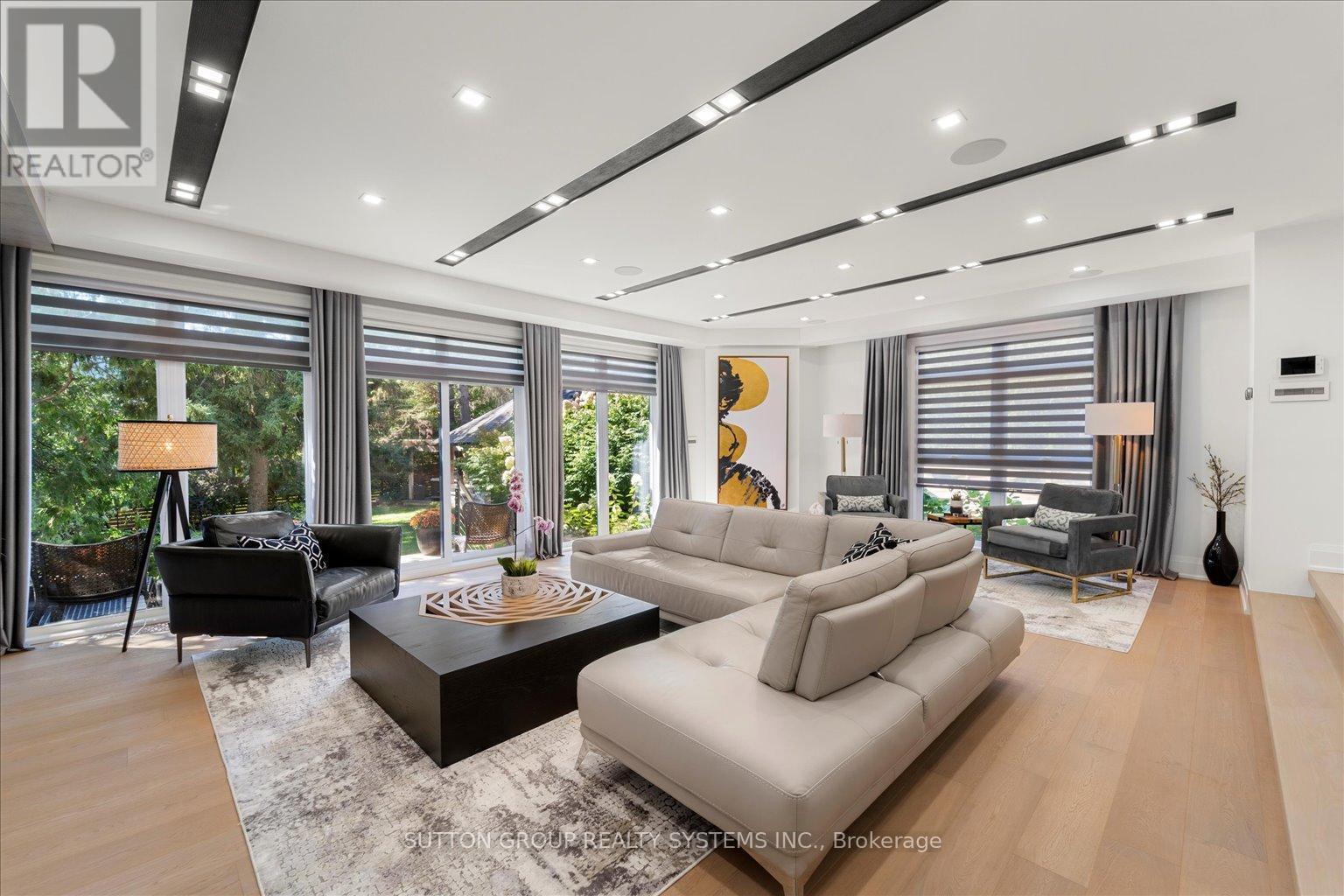 146 MARTIN GROVE ROAD - 15