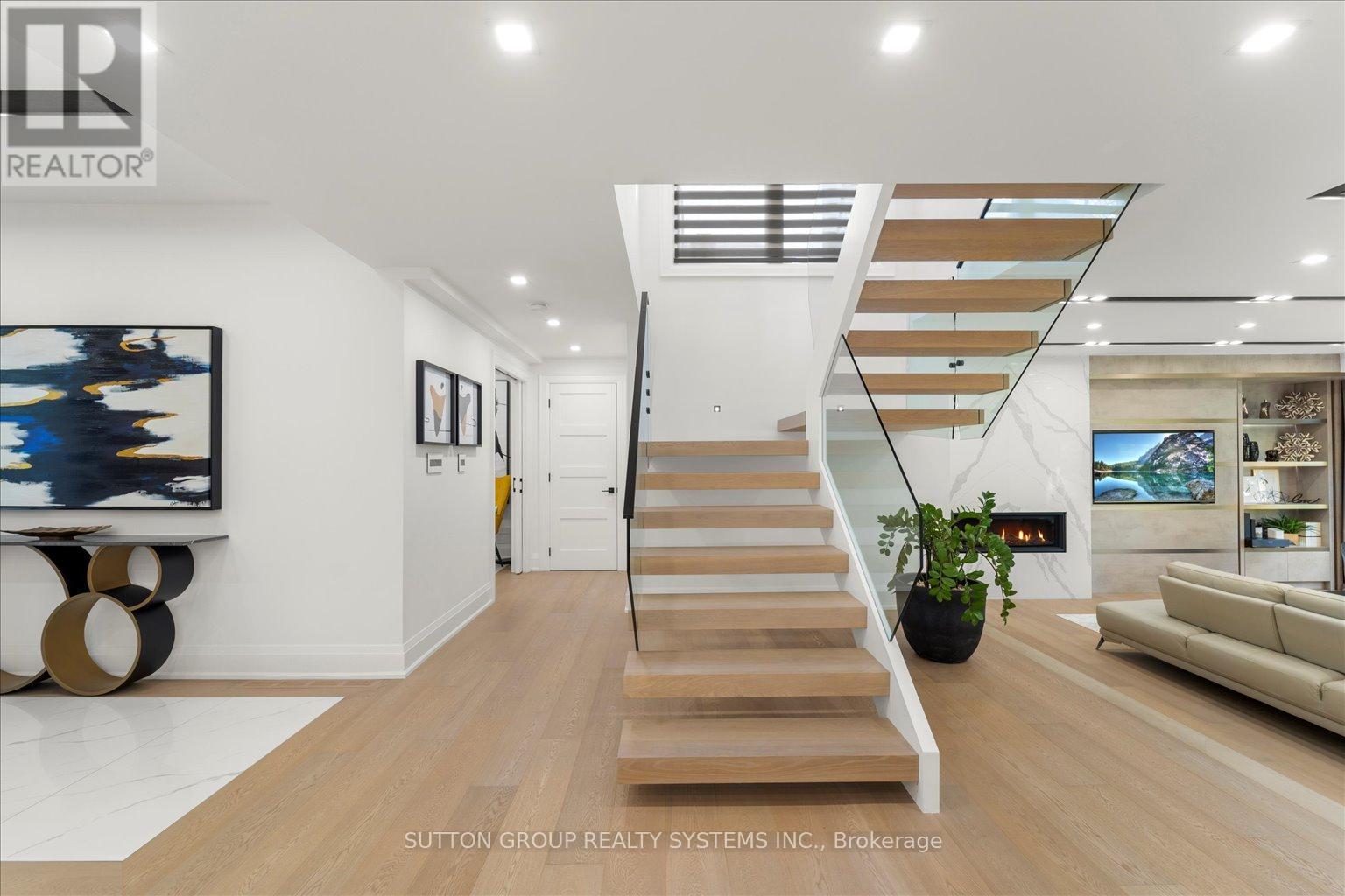 146 MARTIN GROVE ROAD - 17