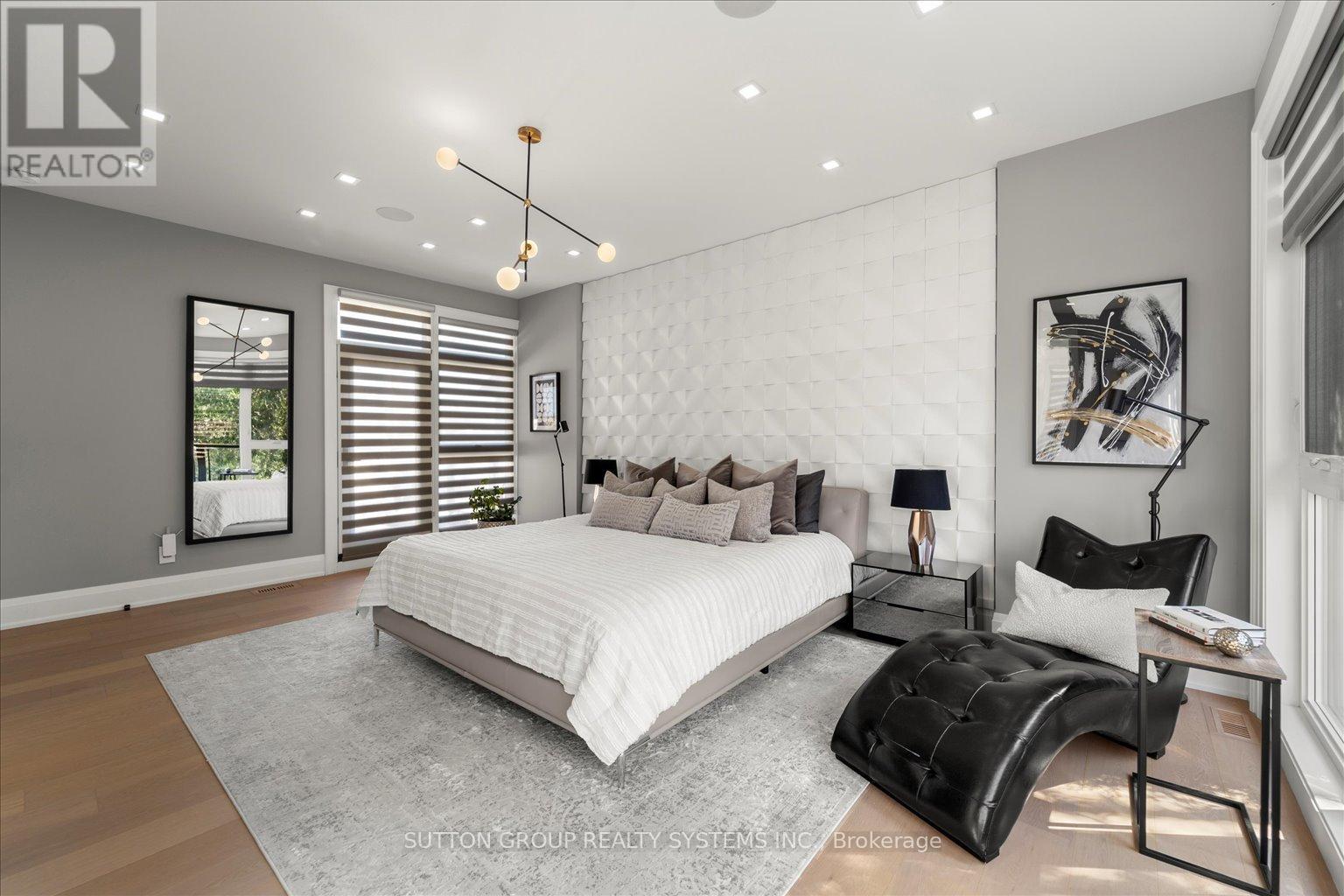 146 MARTIN GROVE ROAD - 19