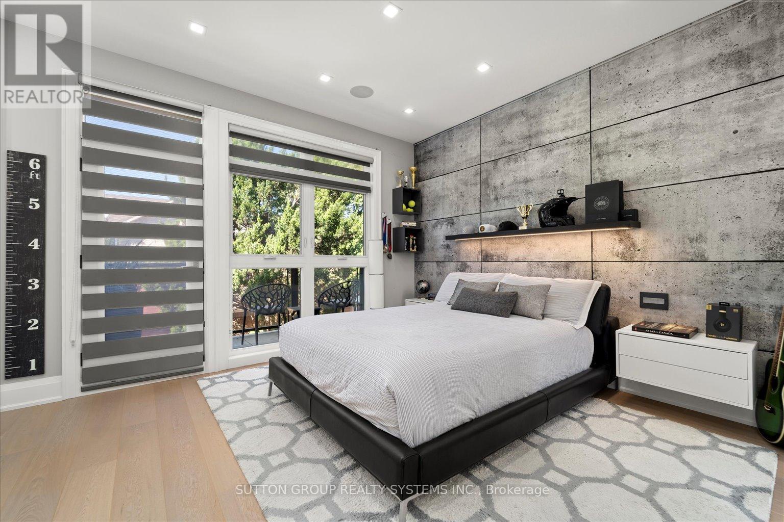 146 MARTIN GROVE ROAD - 23