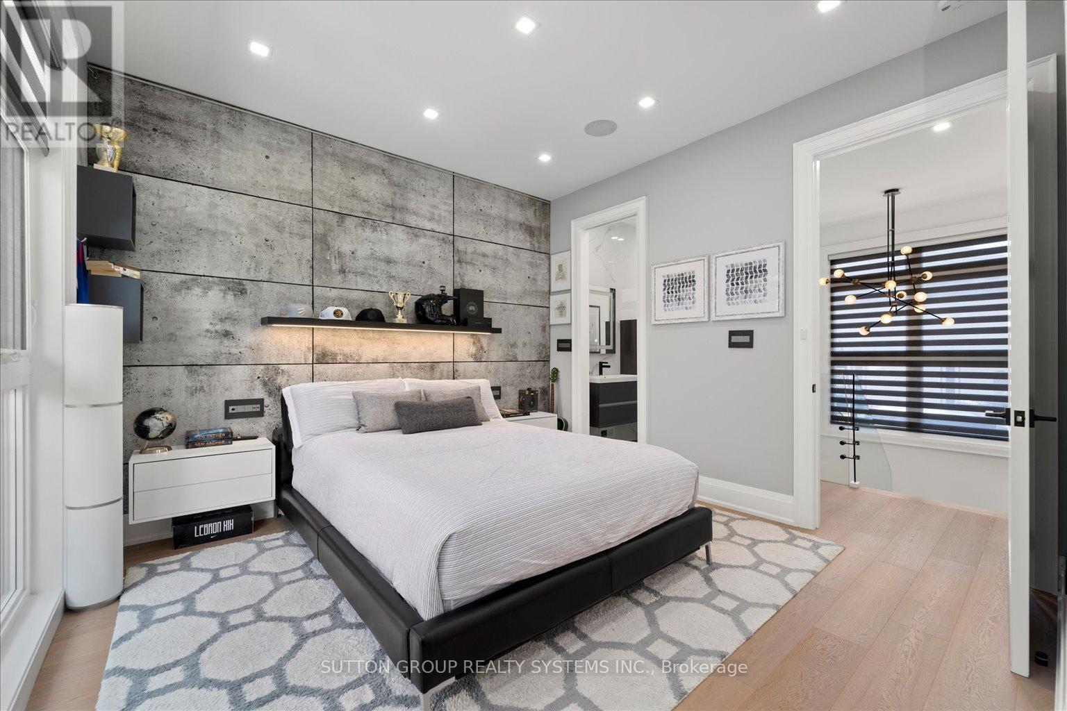 146 MARTIN GROVE ROAD - 24