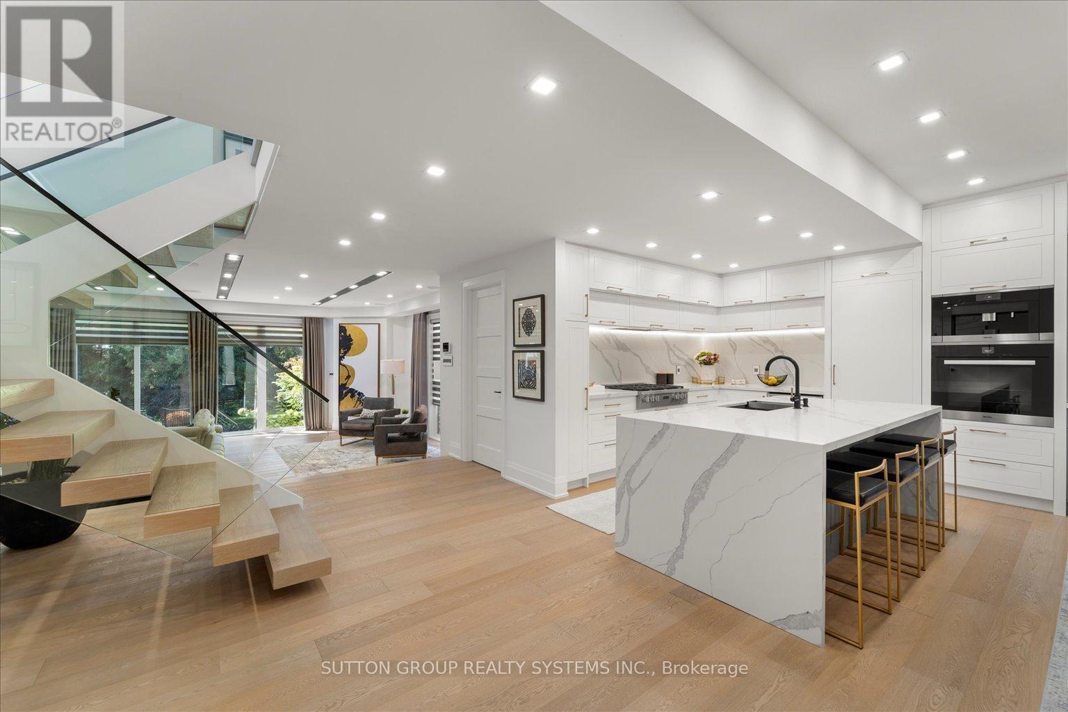 146 MARTIN GROVE ROAD - 4