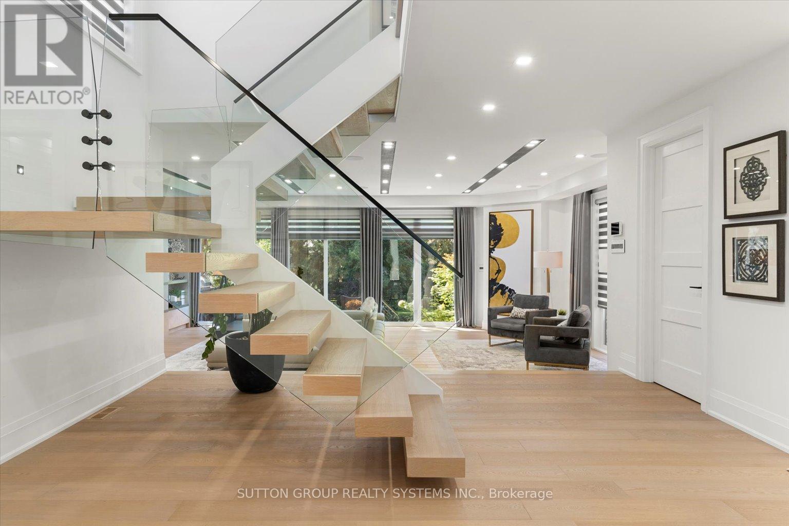 146 MARTIN GROVE ROAD - 9