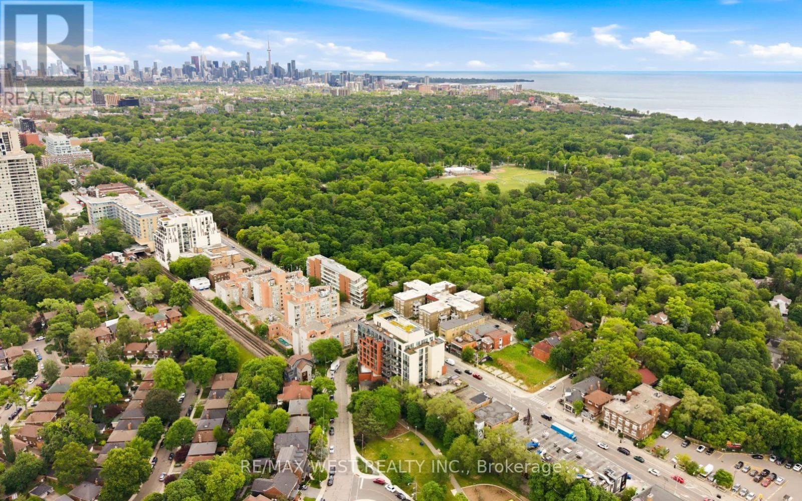#709 2118 BLOOR STREET W - 19
