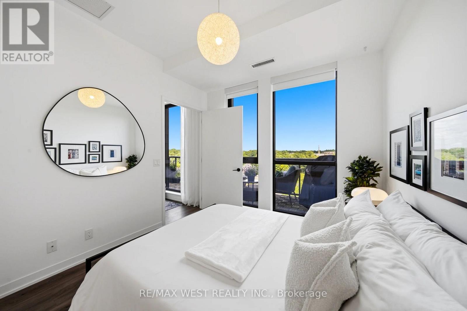 #709 2118 BLOOR STREET W - 8