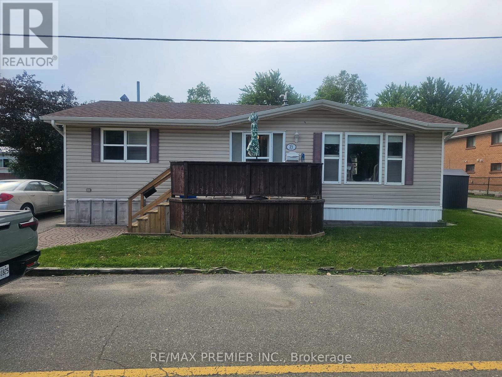 5TH AVE WEST UNIT #21 - 1749 DUNDAS STREET E - 1