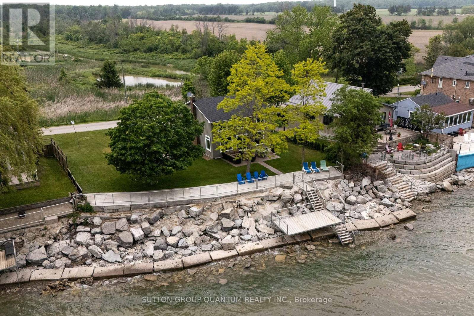 2118 LAKESHORE ROAD - 1