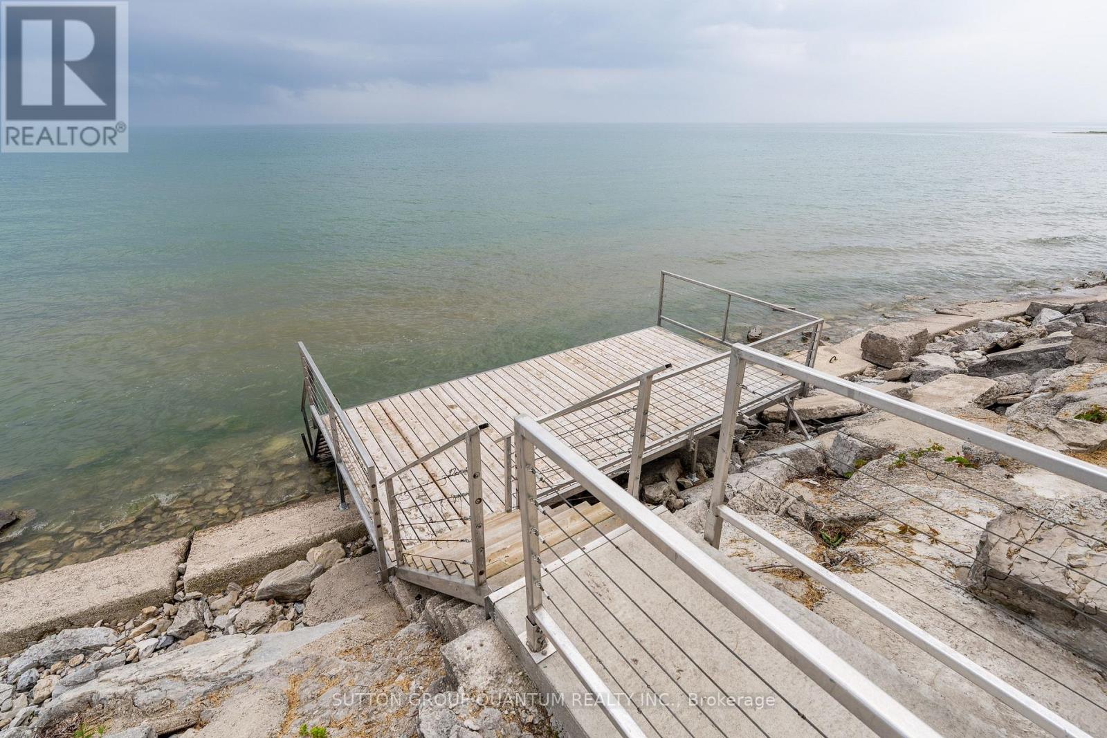 2118 LAKESHORE ROAD - 3