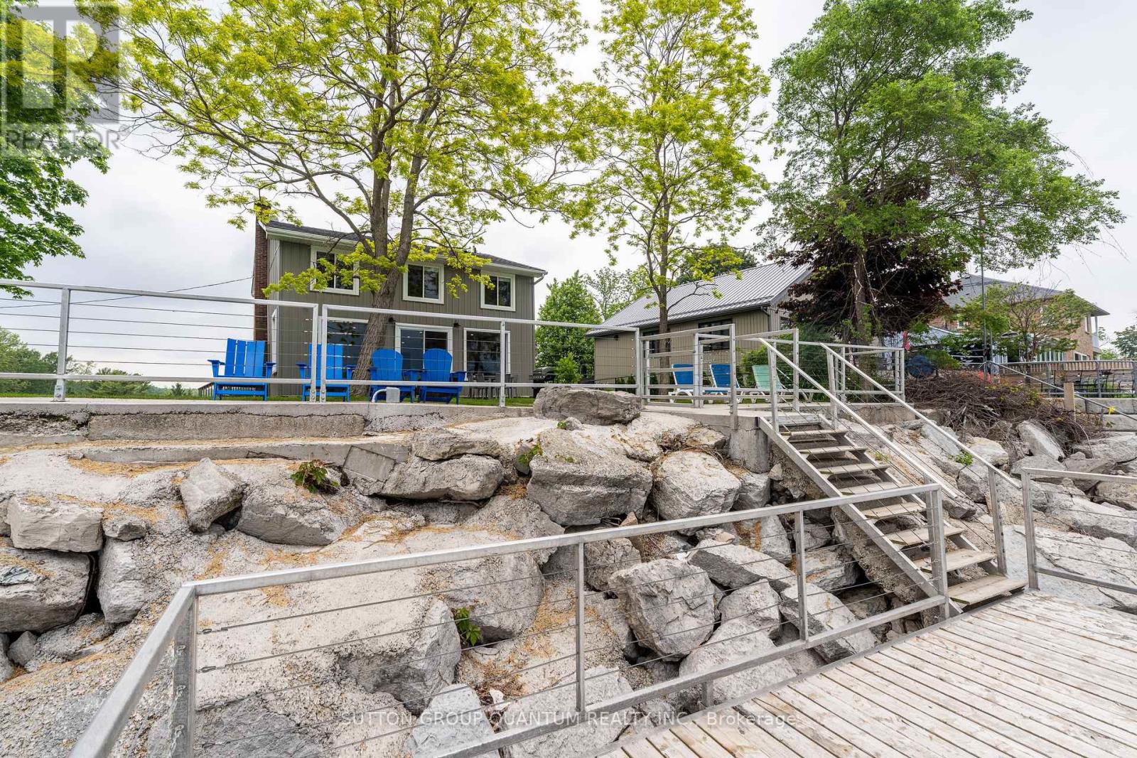 2118 LAKESHORE ROAD - 37