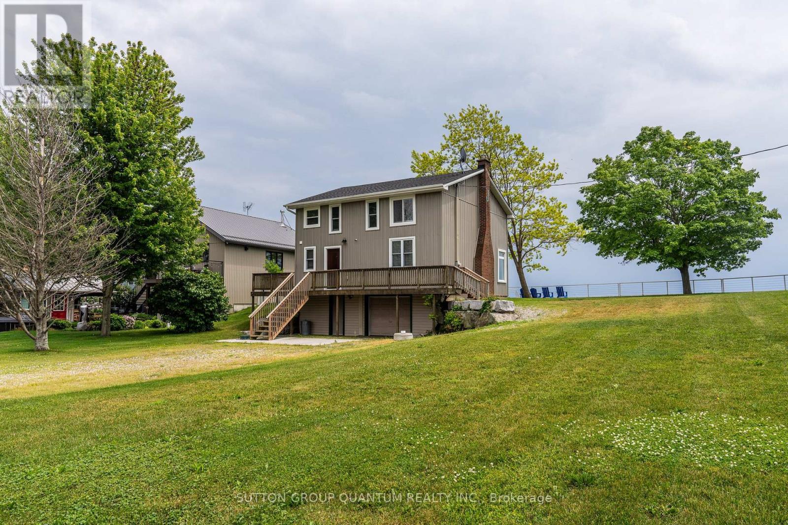 2118 LAKESHORE ROAD - 38