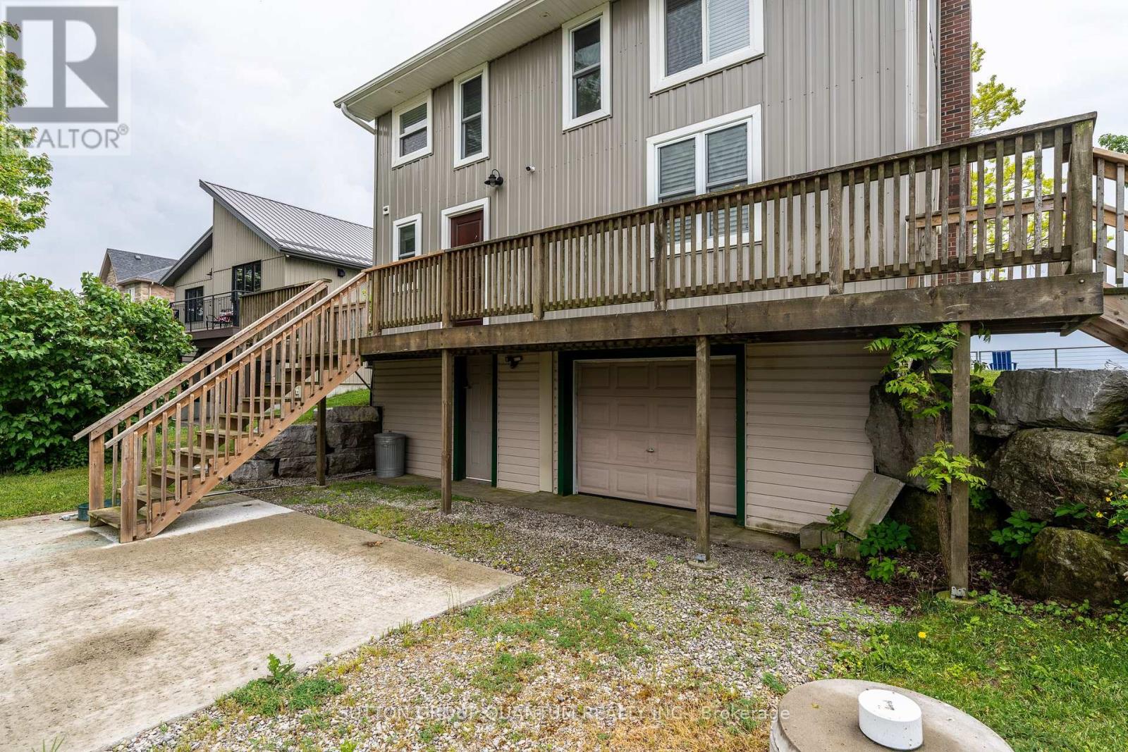 2118 LAKESHORE ROAD - 39