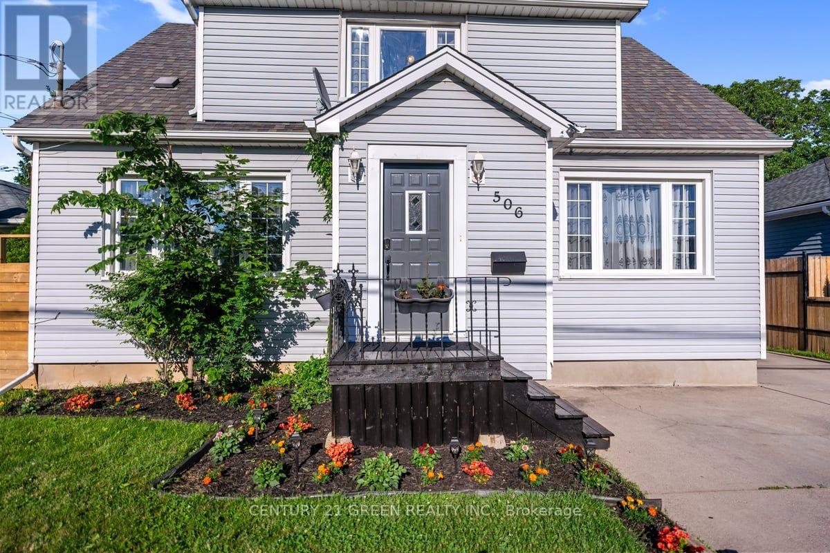 506 NIAGARA STREET - 1