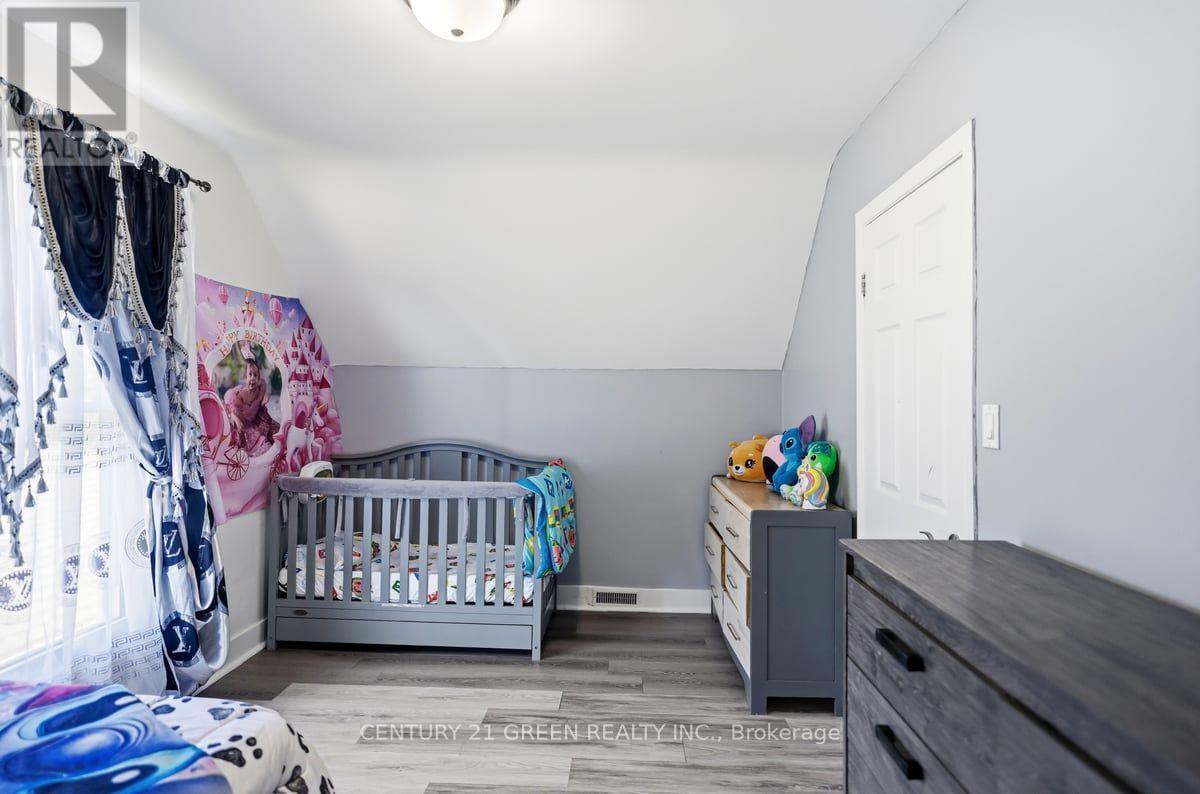506 NIAGARA STREET - 23