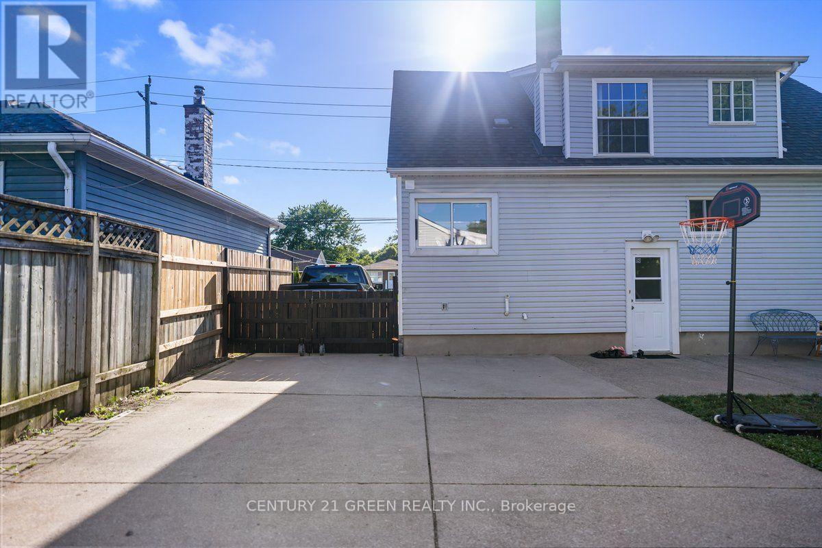 506 NIAGARA STREET - 5