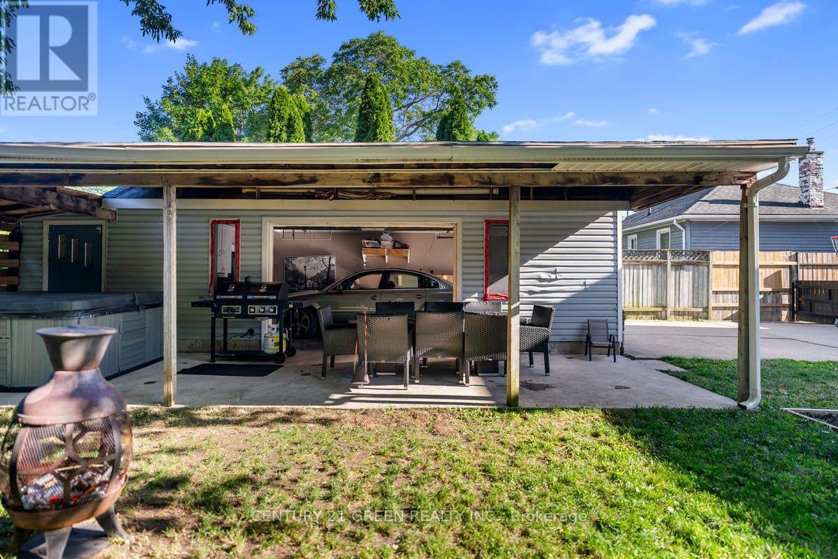 506 NIAGARA STREET - 9